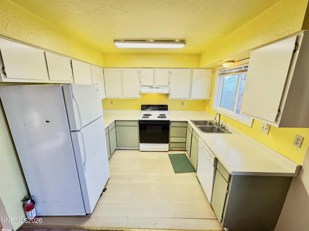 6715 Peppermint Reno NV 89506