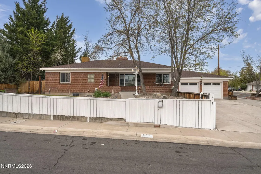 201 Sunnyside Reno NV 89503
