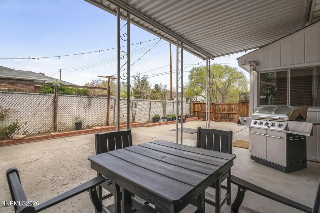 201 Sunnyside Reno NV 89503