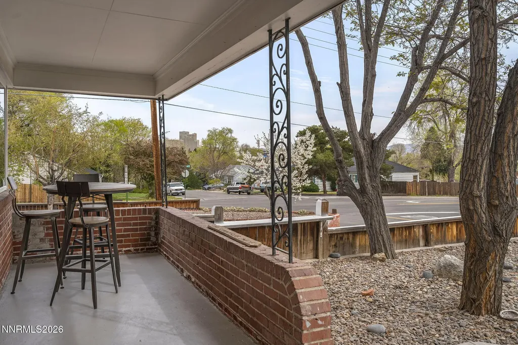 201 Sunnyside Reno NV 89503