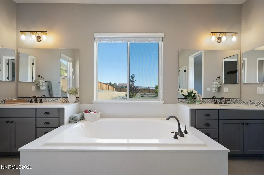 11541 Hacienda Ridge Sparks NV 89441