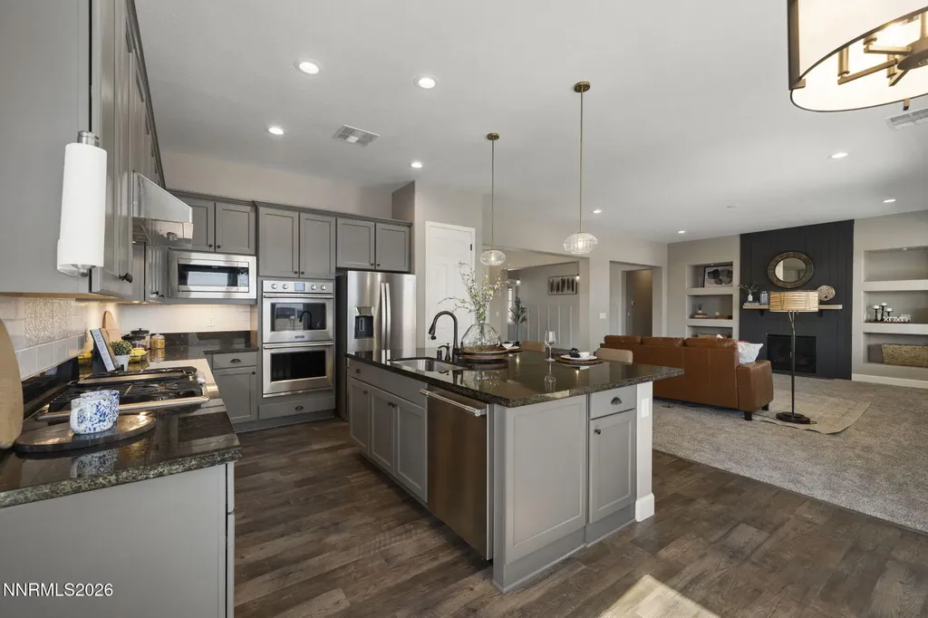 11541 Hacienda Ridge Sparks NV 89441