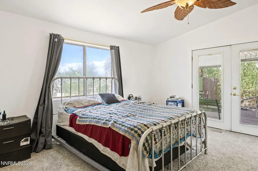 1850 10th Silver Springs NV 89429