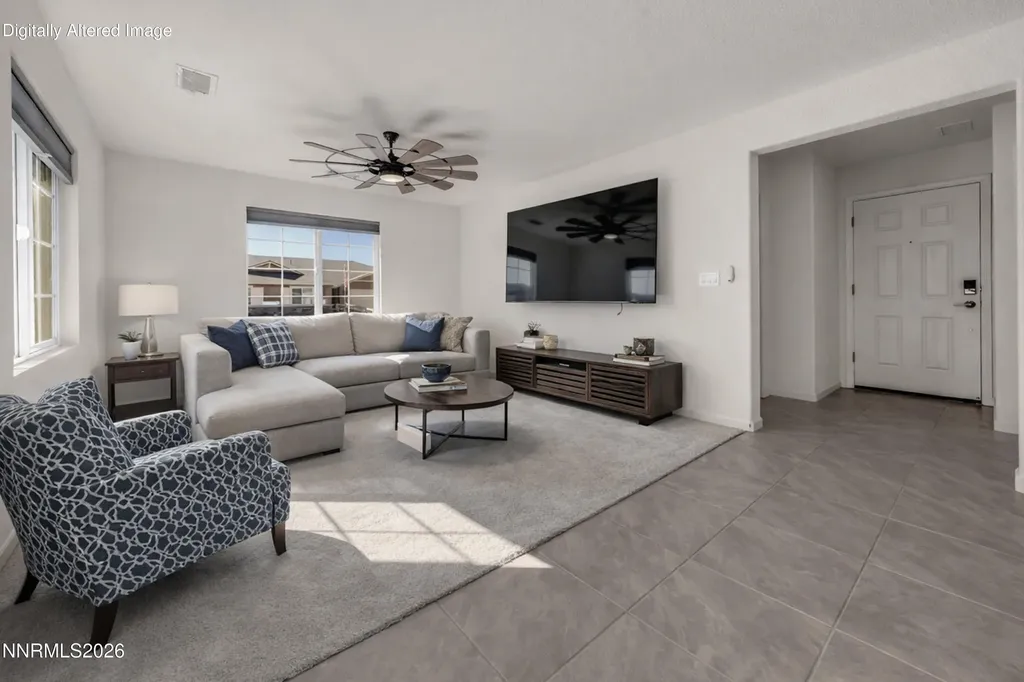 576 Pine Creek Dayton NV 89403
