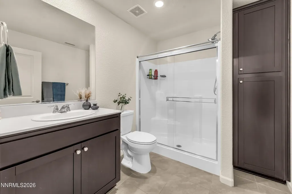 576 Pine Creek Dayton NV 89403
