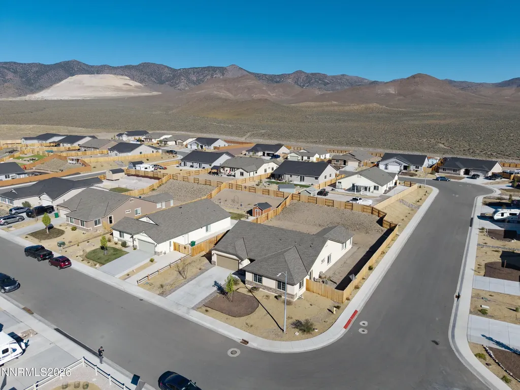 576 Pine Creek Dayton NV 89403