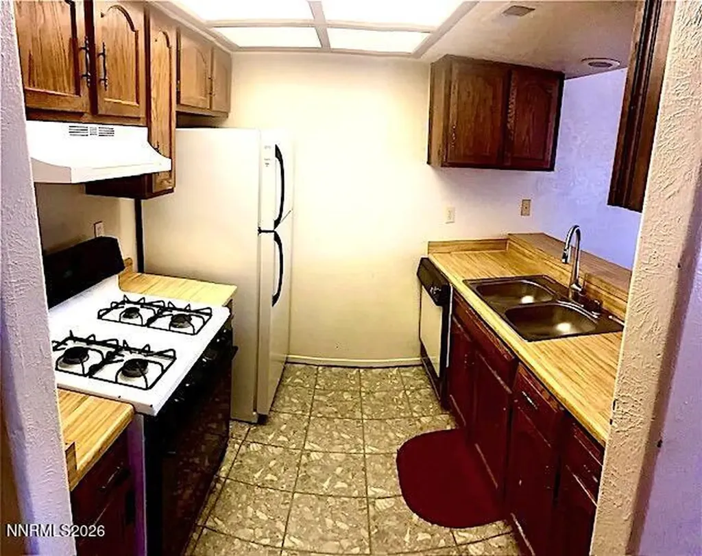 754 Boulder Stateline NV 89449