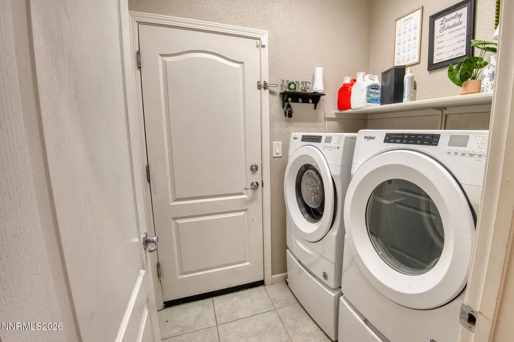 318 Granite Dayton NV 89403