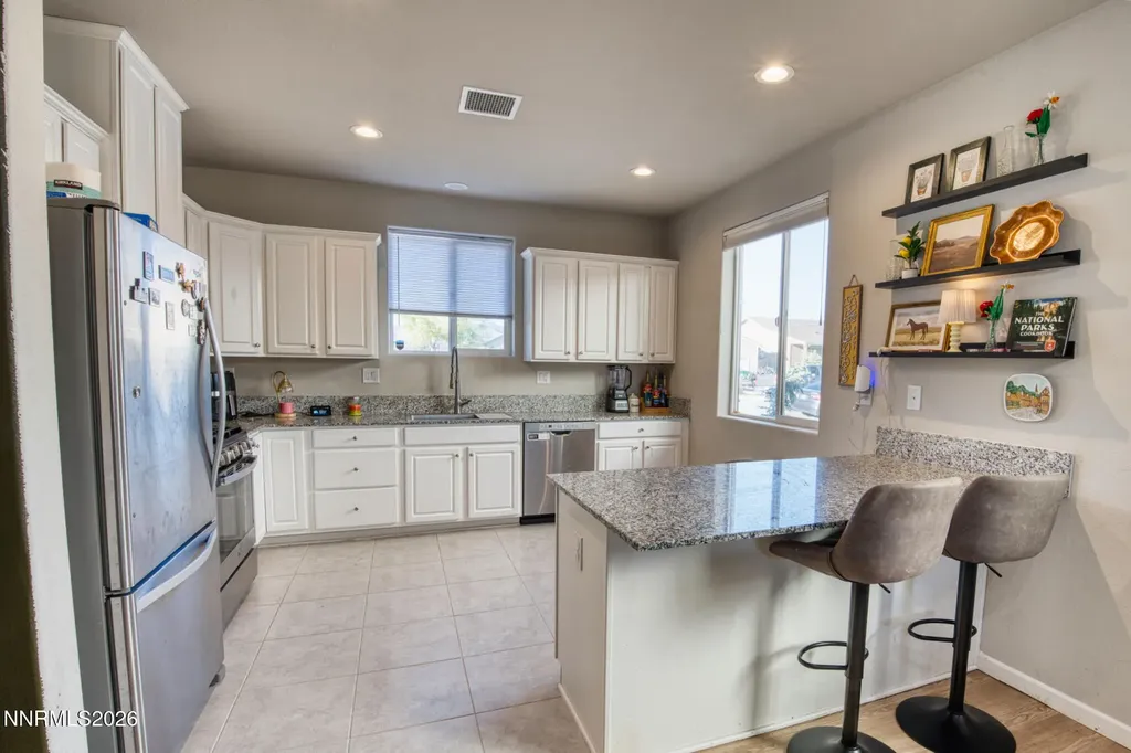 318 Granite Dayton NV 89403