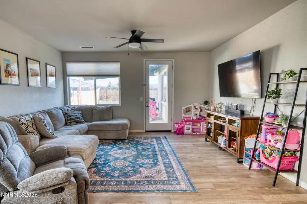318 Granite Dayton NV 89403