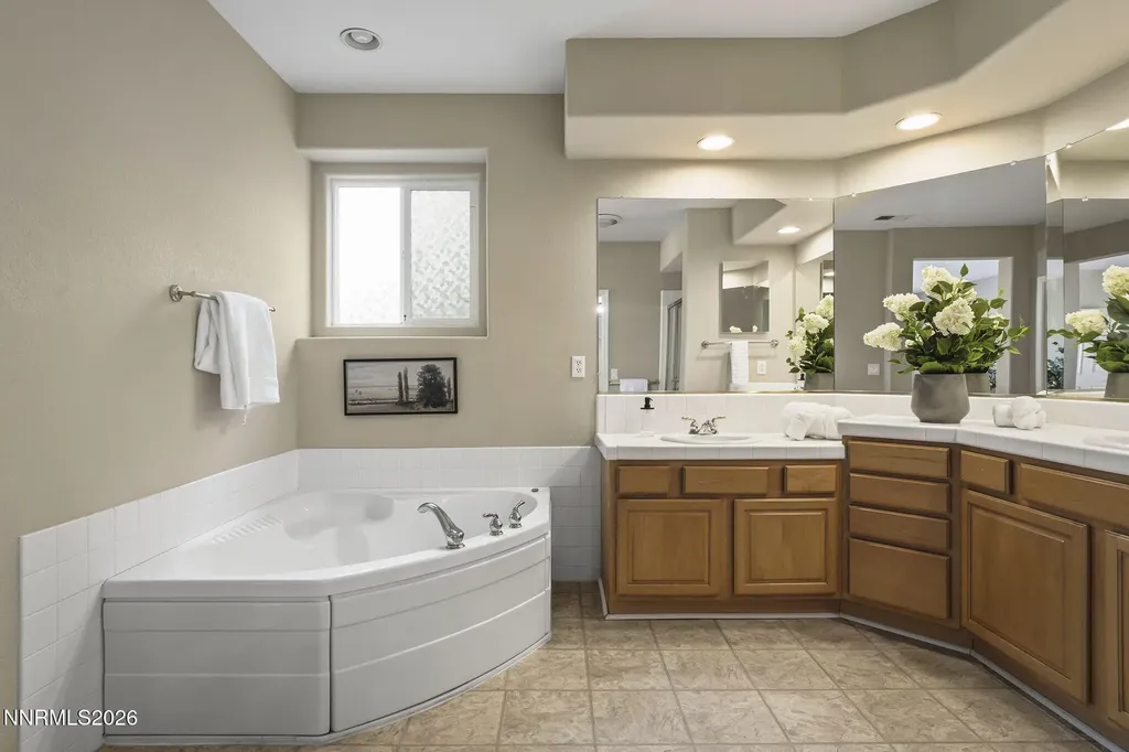 4833 Ramcreek Reno NV 89519