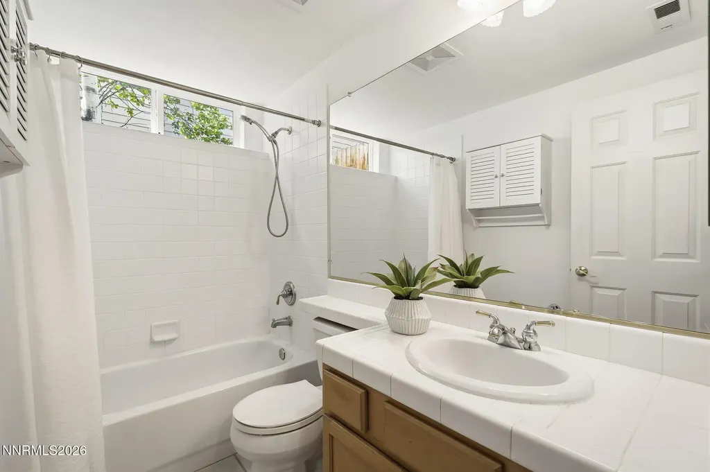 4833 Ramcreek Reno NV 89519