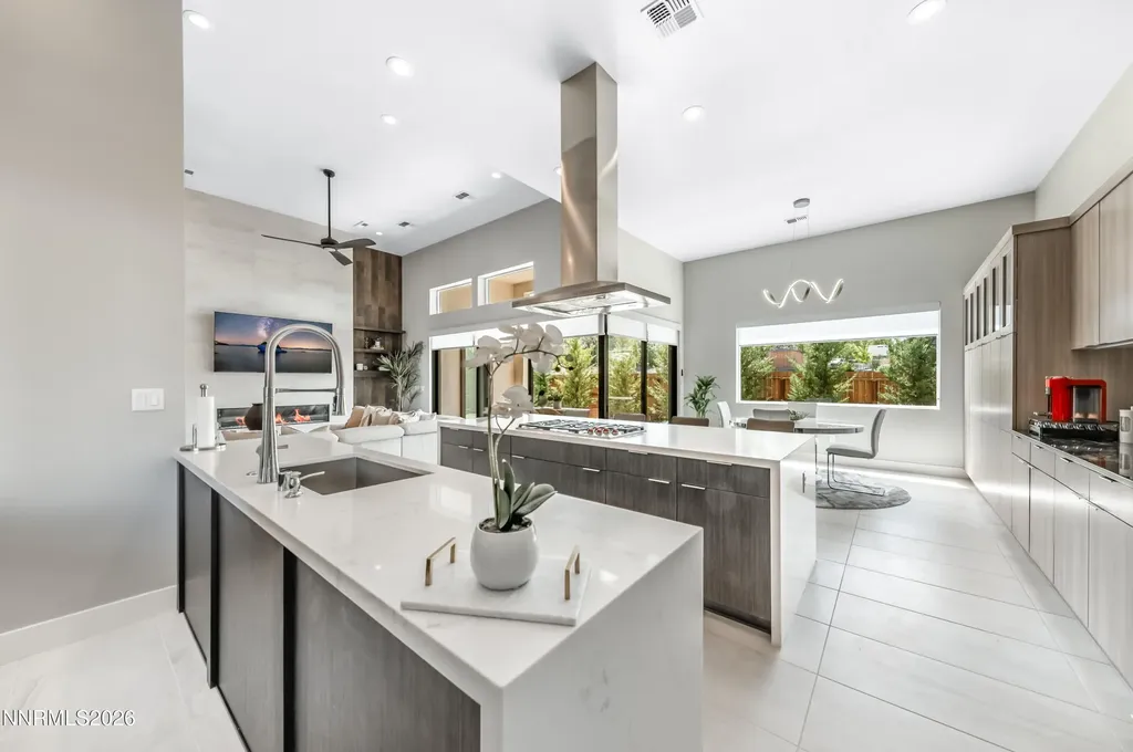2978 Saddle Peak Reno NV 89521