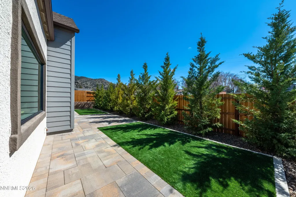 2978 Saddle Peak Reno NV 89521