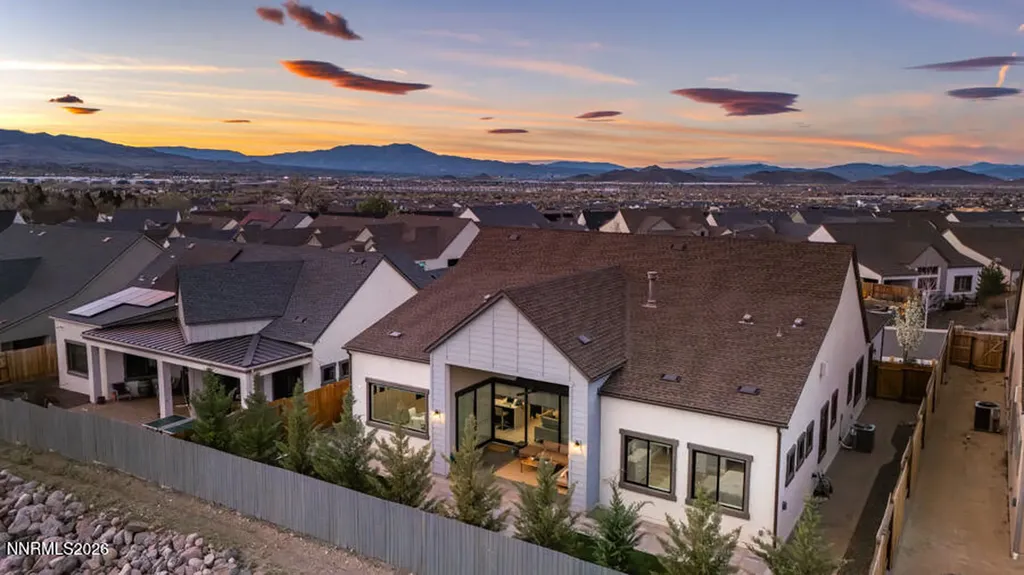 2978 Saddle Peak Reno NV 89521