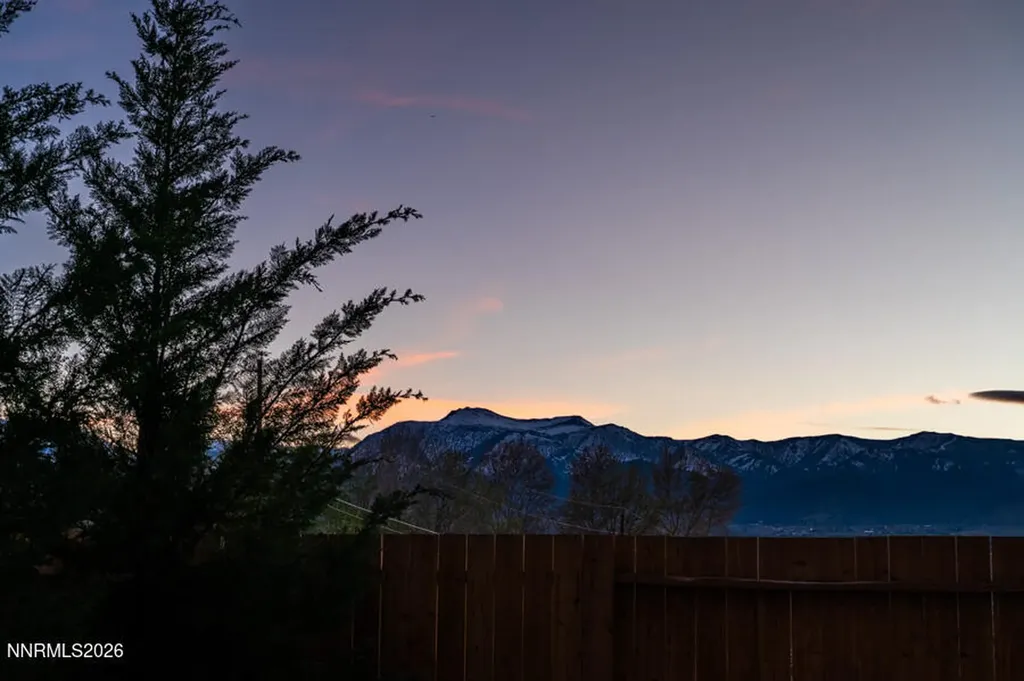 2978 Saddle Peak Reno NV 89521