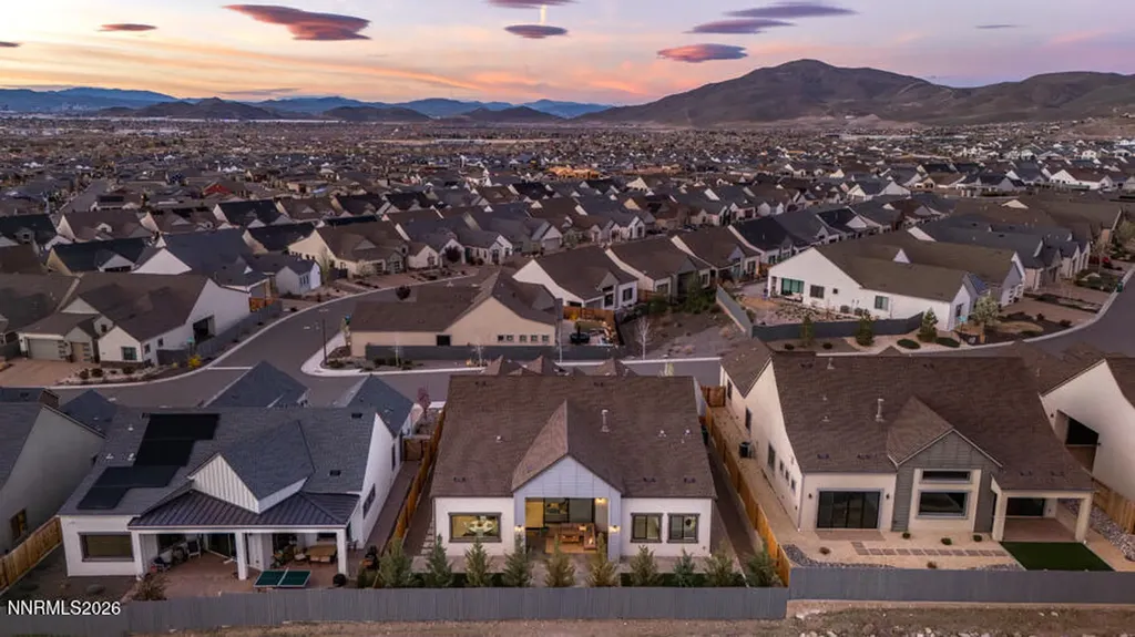 2978 Saddle Peak Reno NV 89521