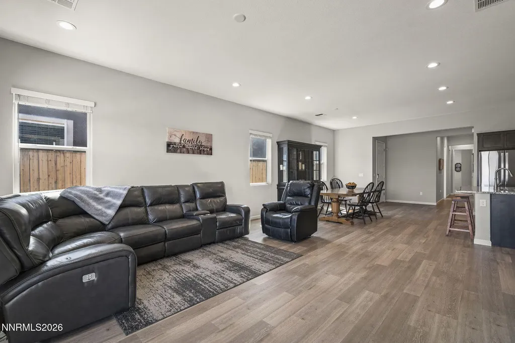 7854 Hoback Sparks NV 89436