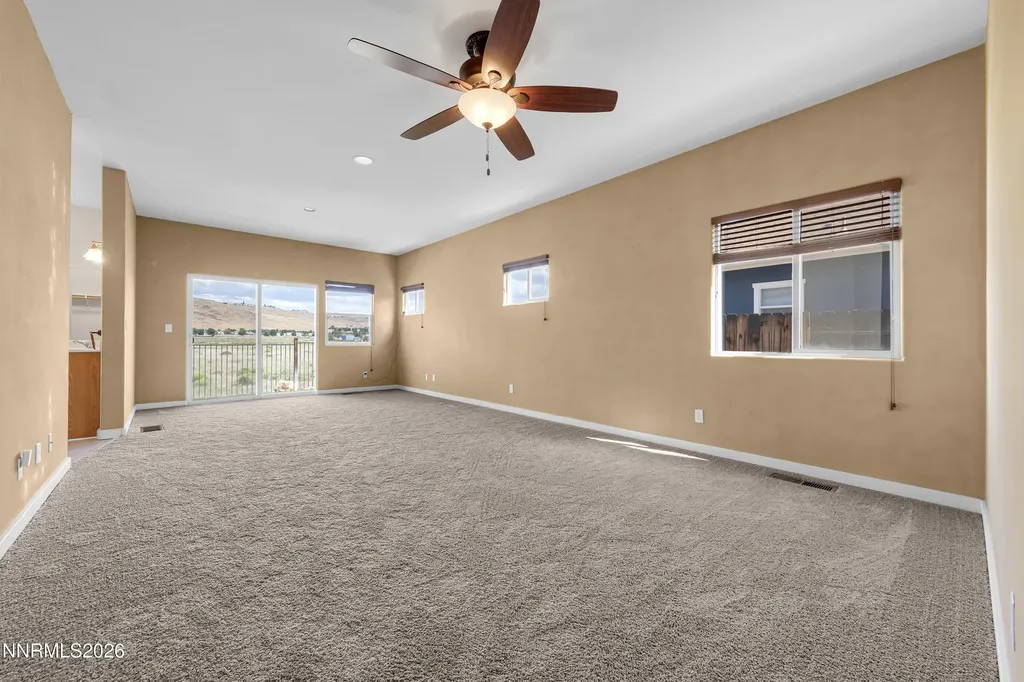 5582 Knoll View Sparks NV 89436