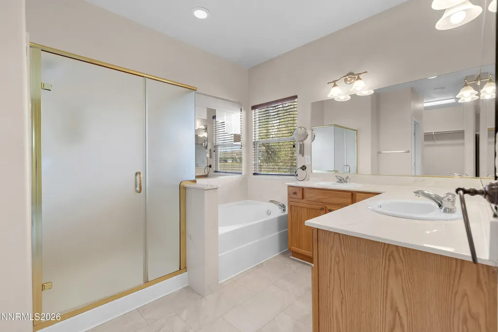 5582 Knoll View Sparks NV 89436