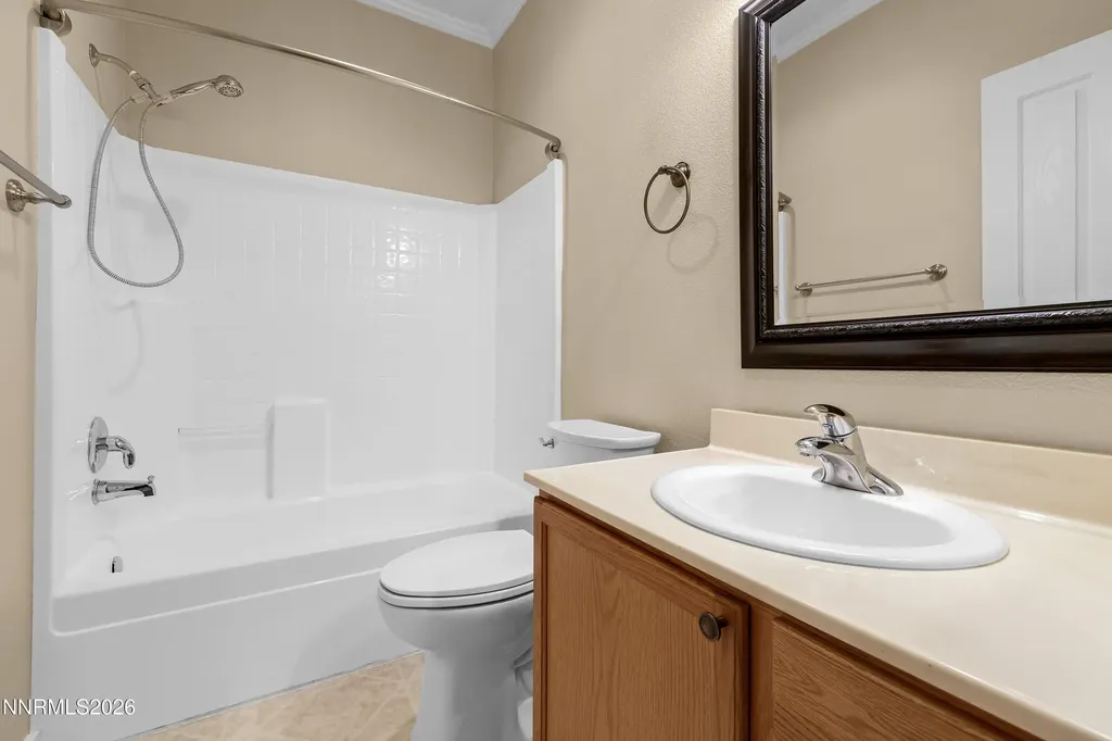 5582 Knoll View Sparks NV 89436