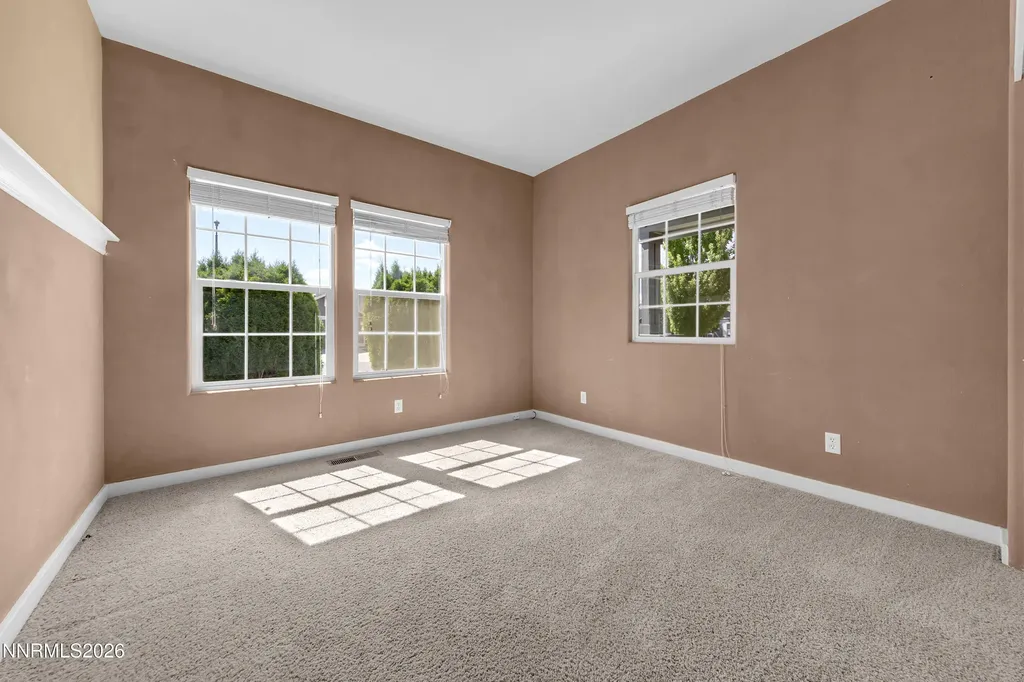 5582 Knoll View Sparks NV 89436