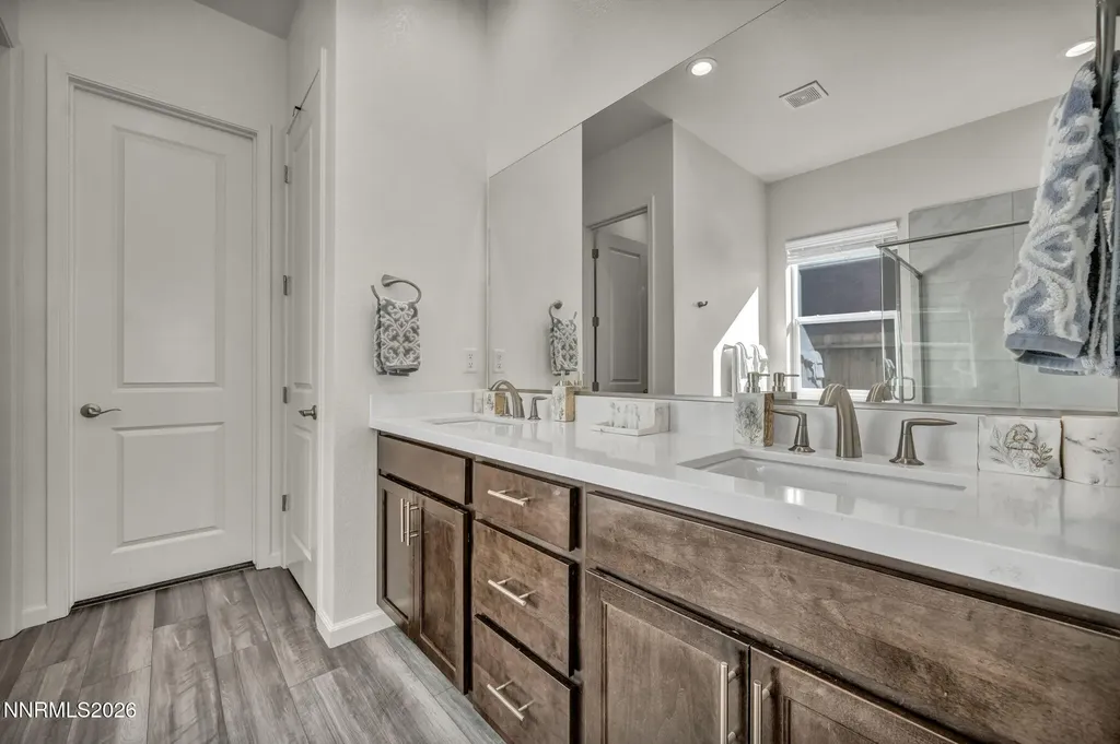 7601 Navasota Sparks NV 89436