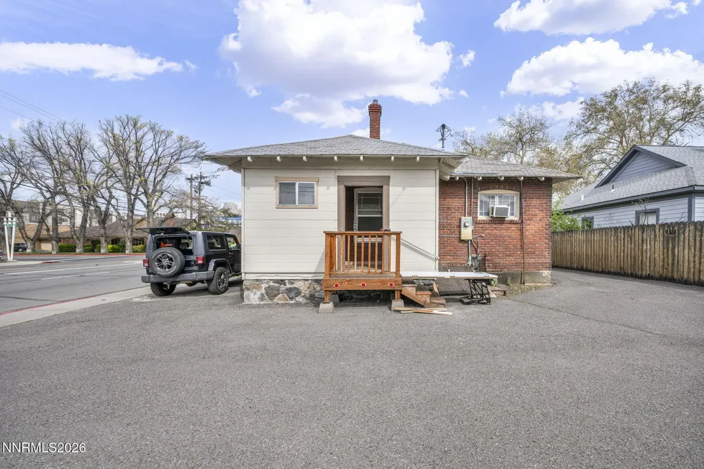 918 2nd Reno NV 89503