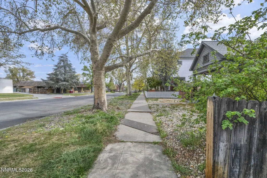 918 2nd Reno NV 89503