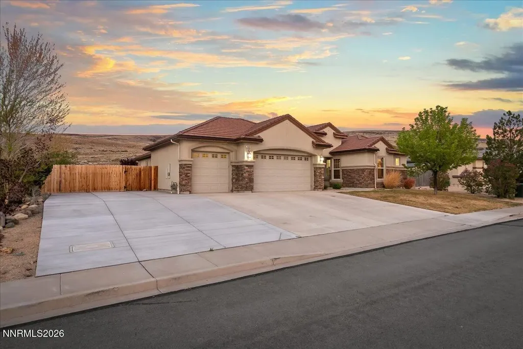 7939 Orange Plains Sparks NV 89436