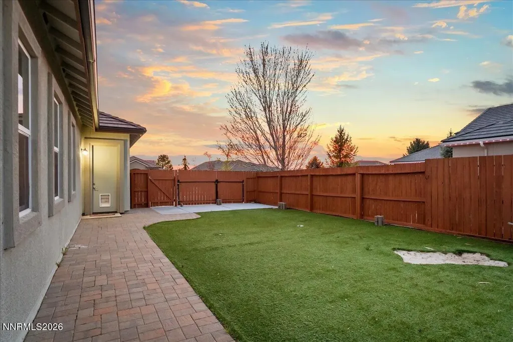 7939 Orange Plains Sparks NV 89436