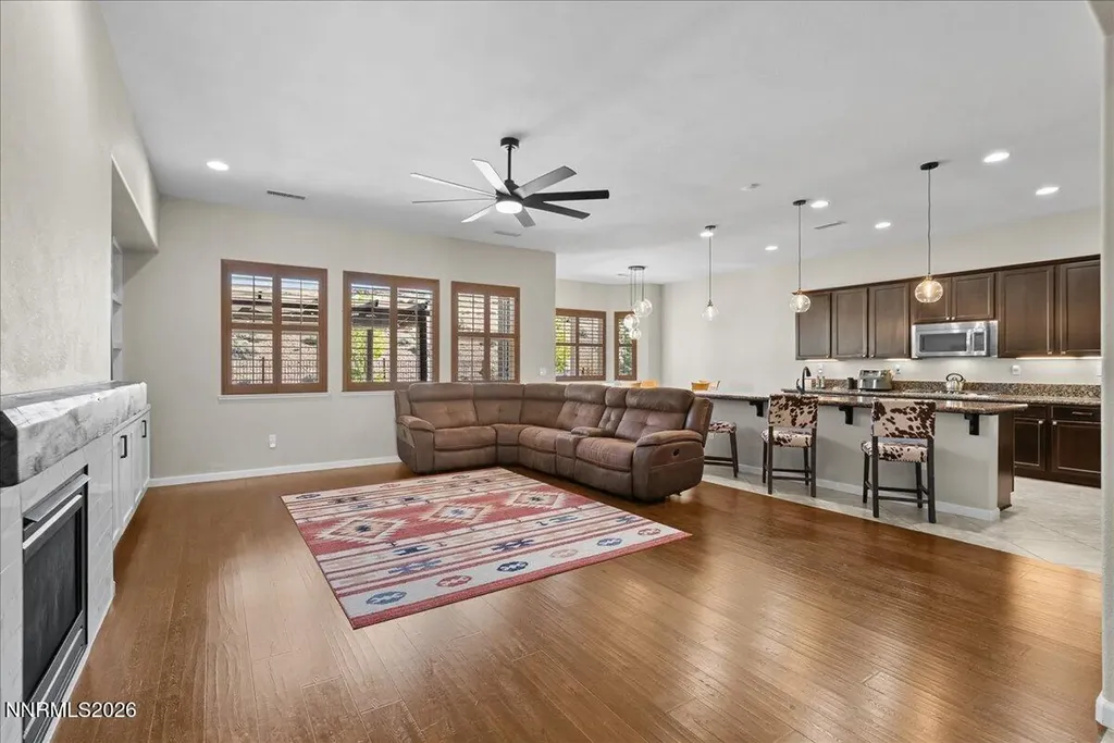 7939 Orange Plains Sparks NV 89436
