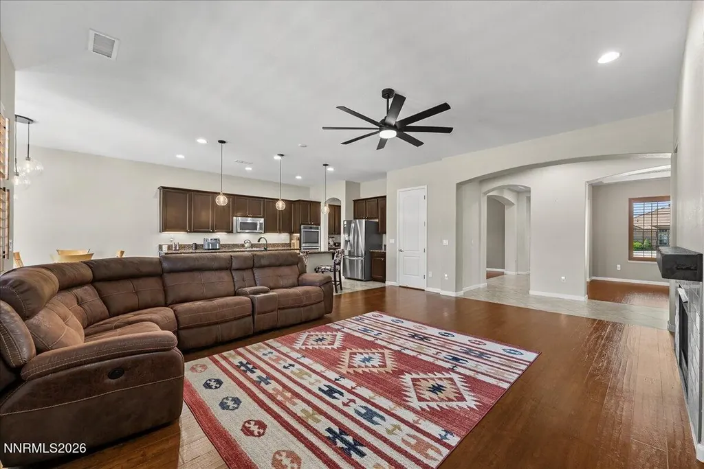 7939 Orange Plains Sparks NV 89436