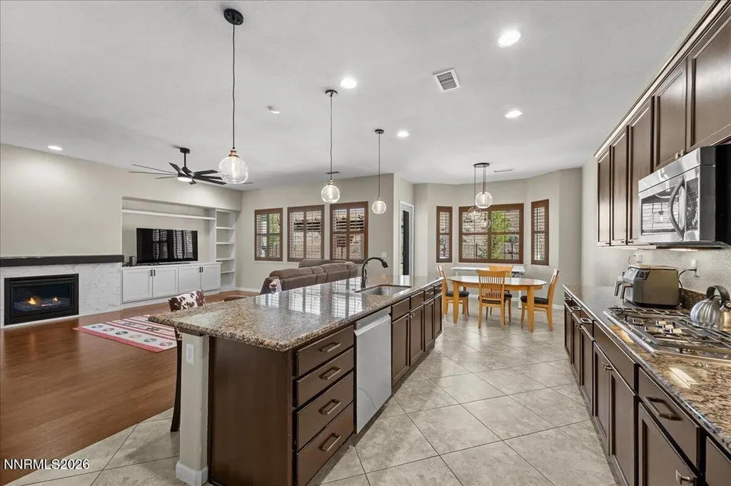 7939 Orange Plains Sparks NV 89436