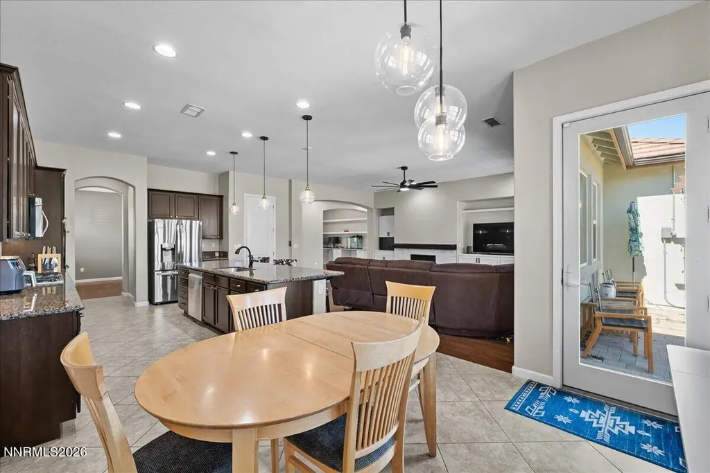 7939 Orange Plains Sparks NV 89436
