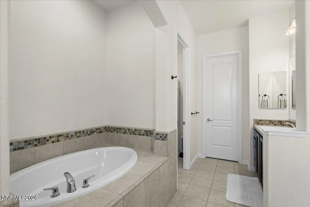 7939 Orange Plains Sparks NV 89436