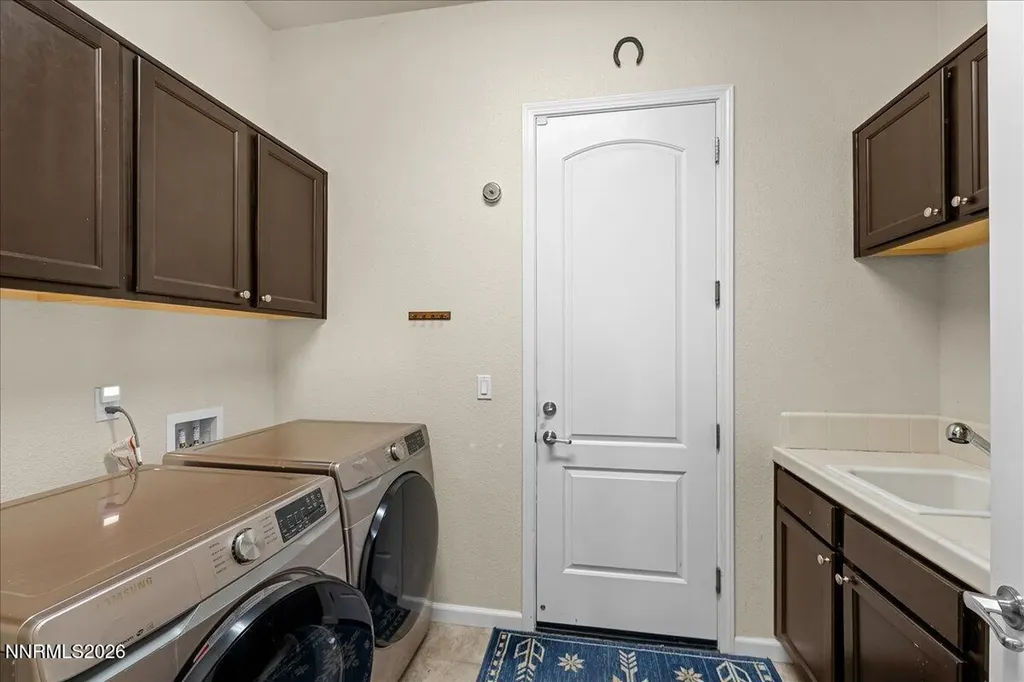 7939 Orange Plains Sparks NV 89436