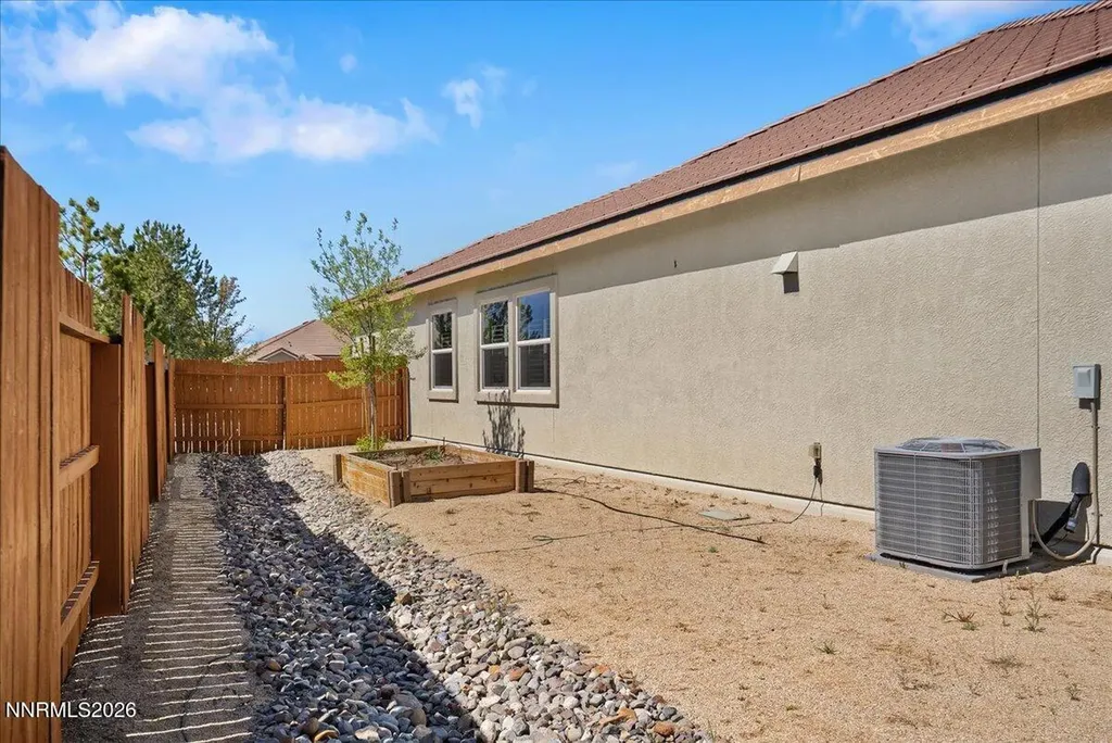 7939 Orange Plains Sparks NV 89436