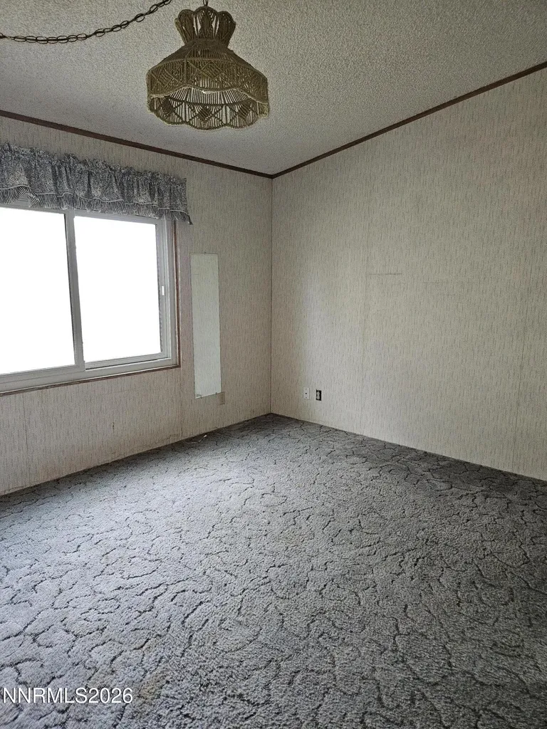 255 Danforth Sun Valley NV 89433