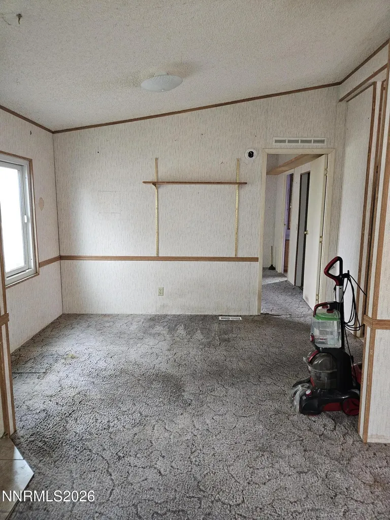 255 Danforth Sun Valley NV 89433