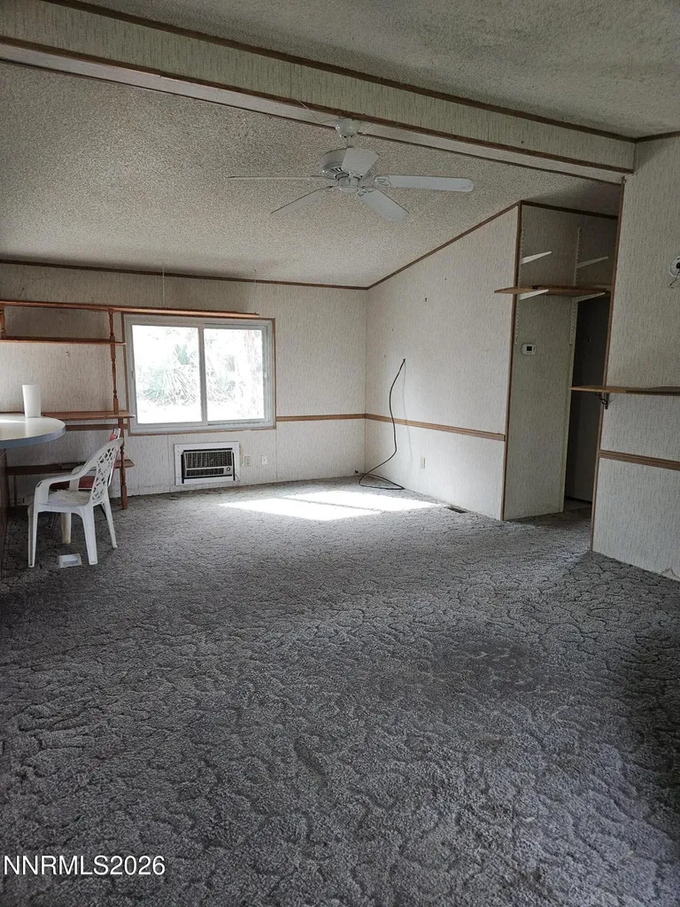 255 Danforth Sun Valley NV 89433