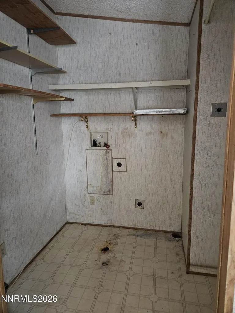 255 Danforth Sun Valley NV 89433