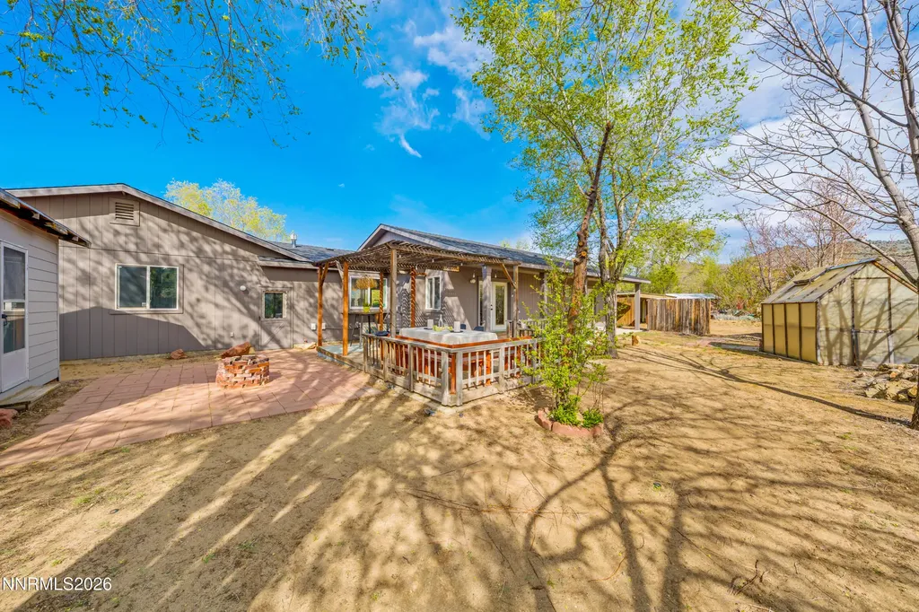 2833 Fuller Minden NV 89423