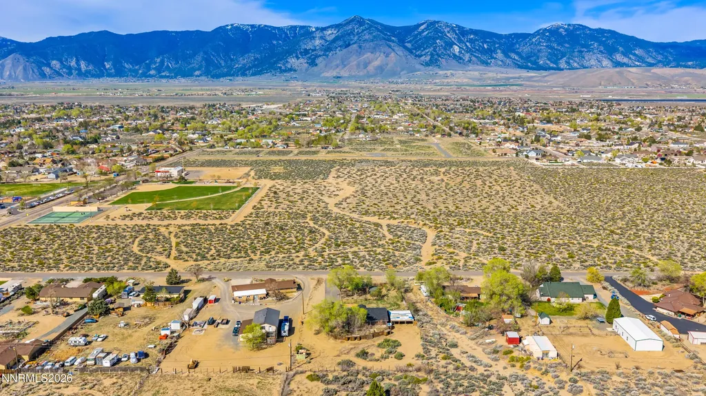 2833 Fuller Minden NV 89423