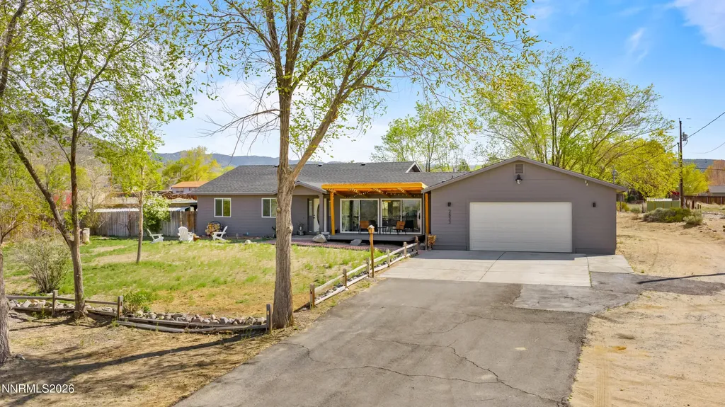 2833 Fuller Minden NV 89423