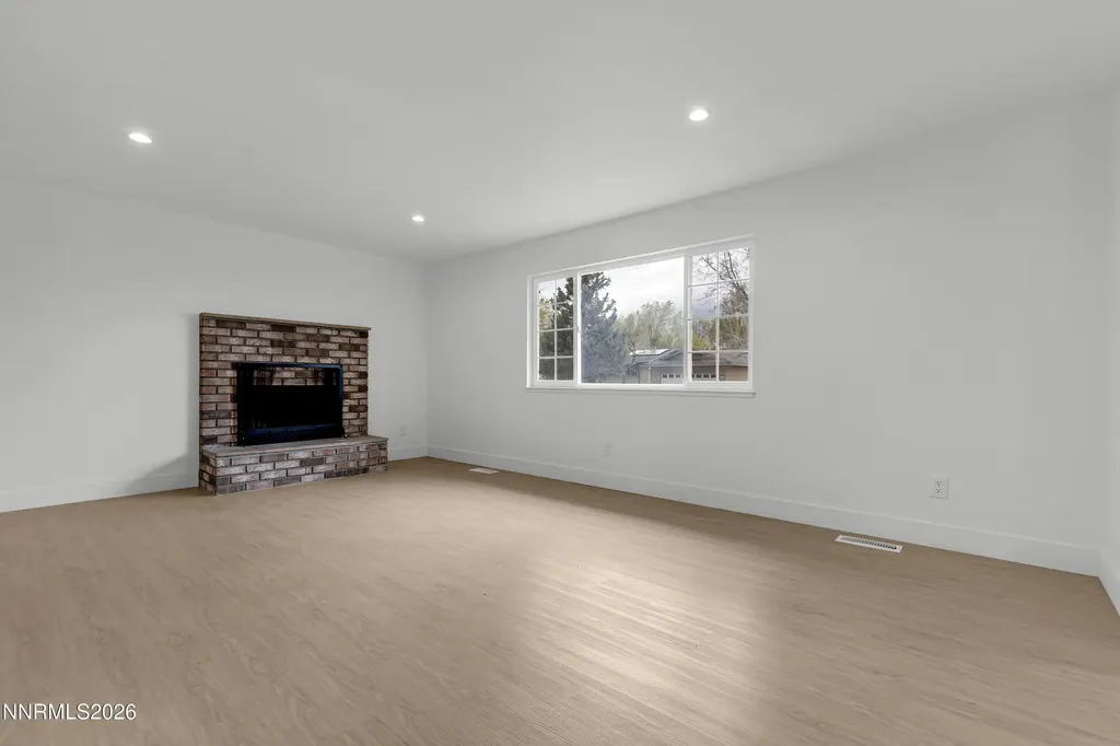 2560 Valmar Reno NV 89503