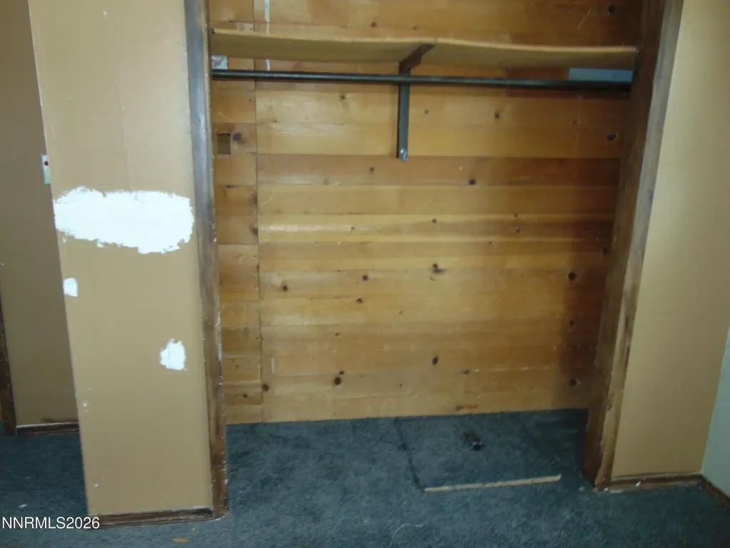 4260 Diane Elko NV 89801