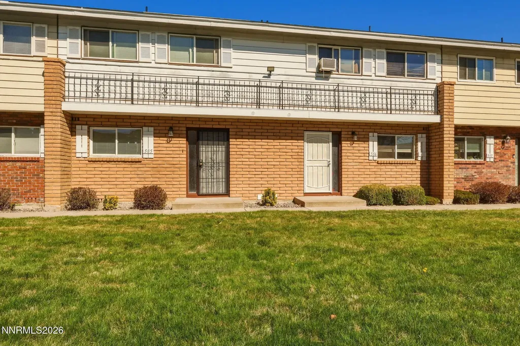 585 Smithridge Reno NV 89502