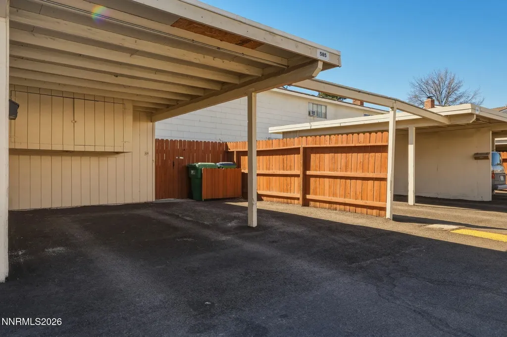 585 Smithridge Reno NV 89502