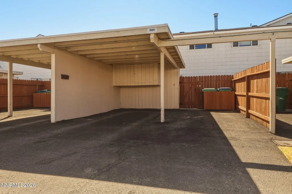 585 Smithridge Reno NV 89502